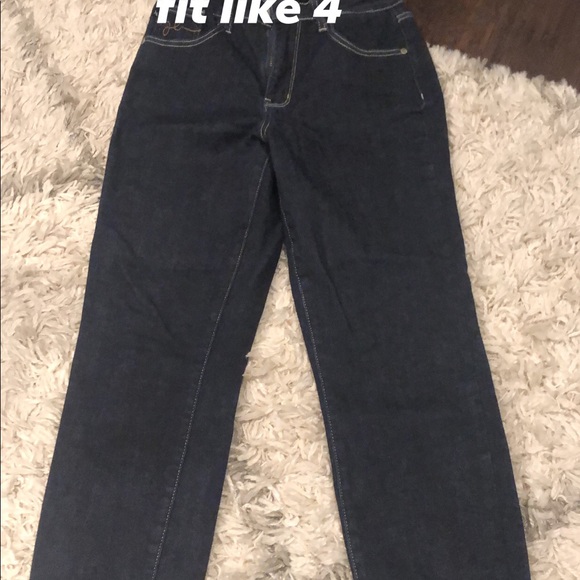 Judy Blue Mom Jean - Picture 2 of 3